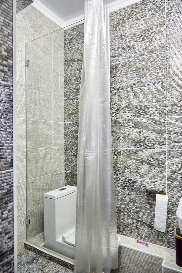 Apartment золотой квадрат *