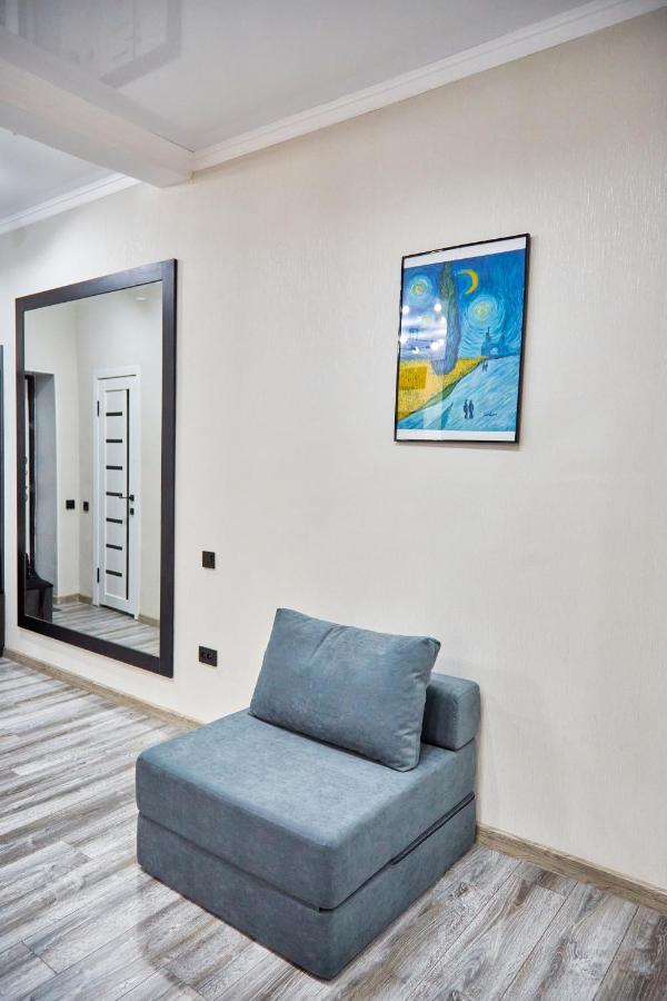 Apartment золотой квадрат Almaty