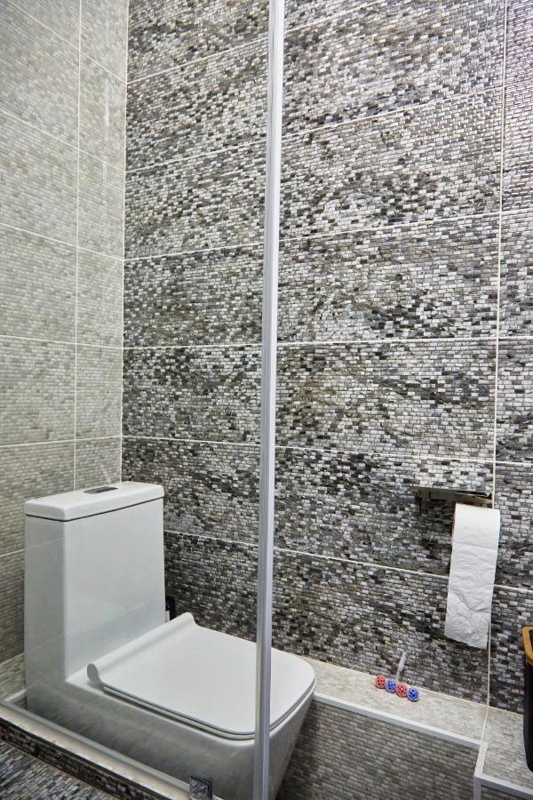 золотой квадрат Apartment