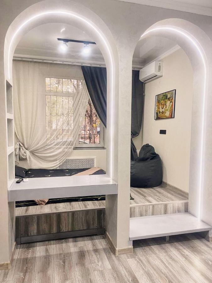 Apartment золотой квадрат Almaty
