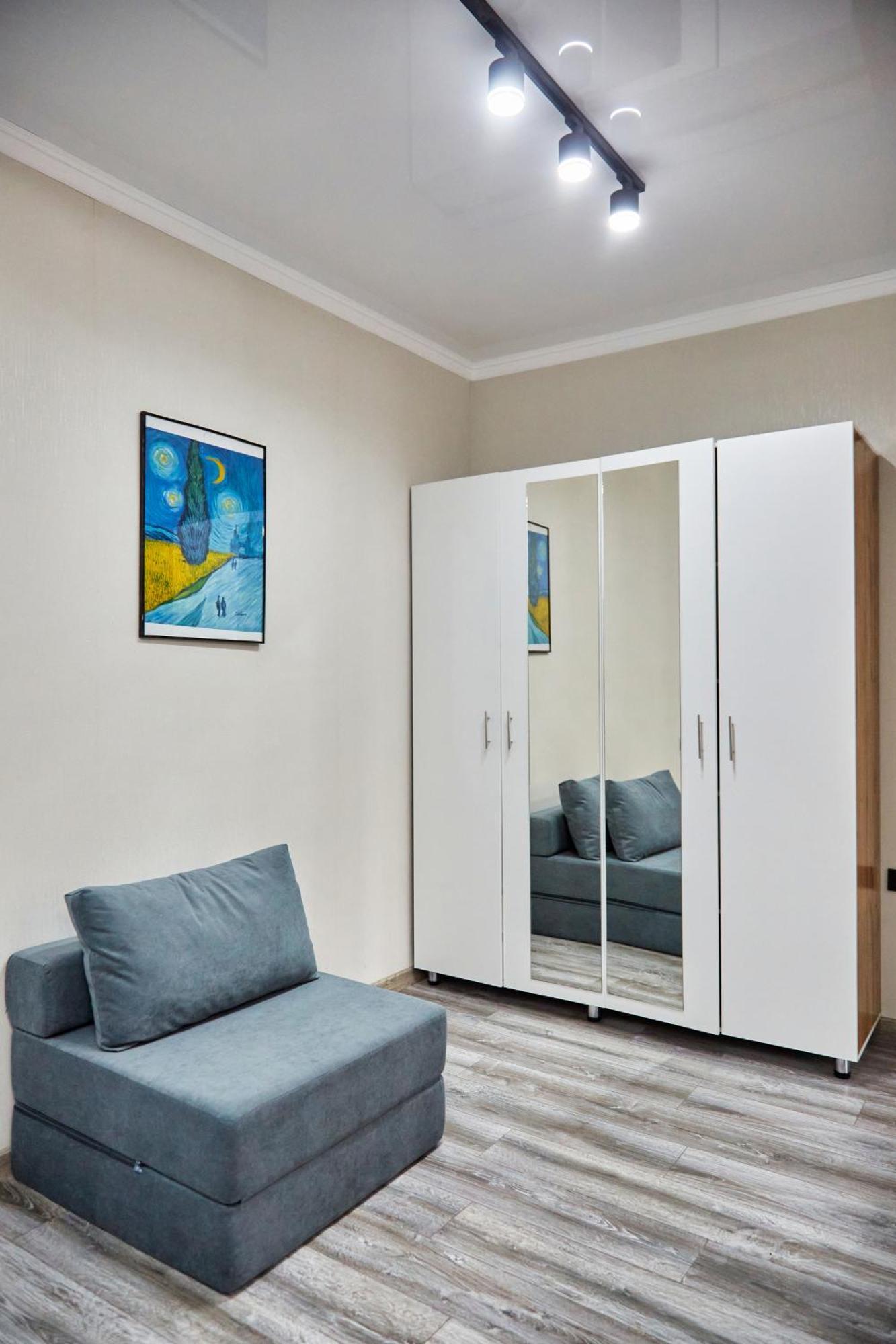 золотой квадрат Apartment Almaty